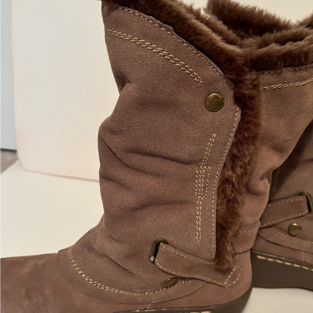 NATURALIZER Taupe Suede and Fur Boots Size 7M - Picture 6 of 6